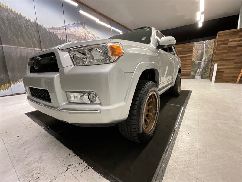 2013 Toyota 4Runner Limited 4X4 / 3RD ROW SEAT / LIFTED / Navigation  / Leather & Heated Seats / Navigation & Backup Camera / Luggage Rack / Sunroof / METHOD WHEELS - Photo 26 - Gladstone, OR 97027