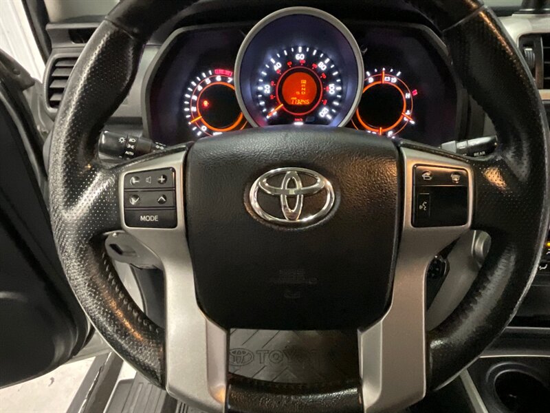 2013 Toyota 4Runner Limited 4X4 / 3RD ROW SEAT / LIFTED / Navigation  / Leather & Heated Seats / Navigation & Backup Camera / Luggage Rack / Sunroof / METHOD WHEELS - Photo 78 - Gladstone, OR 97027