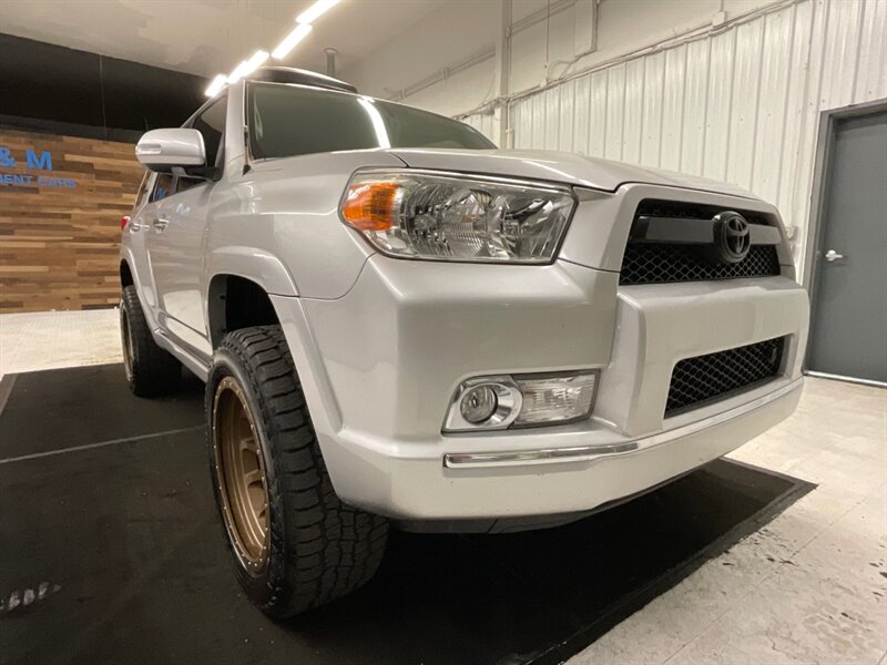 2013 Toyota 4Runner Limited 4X4 / 3RD ROW SEAT / LIFTED / Navigation  / Leather & Heated Seats / Navigation & Backup Camera / Luggage Rack / Sunroof / METHOD WHEELS - Photo 27 - Gladstone, OR 97027