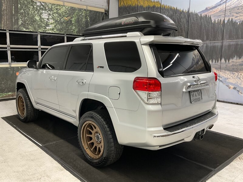 2013 Toyota 4Runner Limited 4X4 / 3RD ROW SEAT / LIFTED / Navigation  / Leather & Heated Seats / Navigation & Backup Camera / Luggage Rack / Sunroof / METHOD WHEELS - Photo 8 - Gladstone, OR 97027