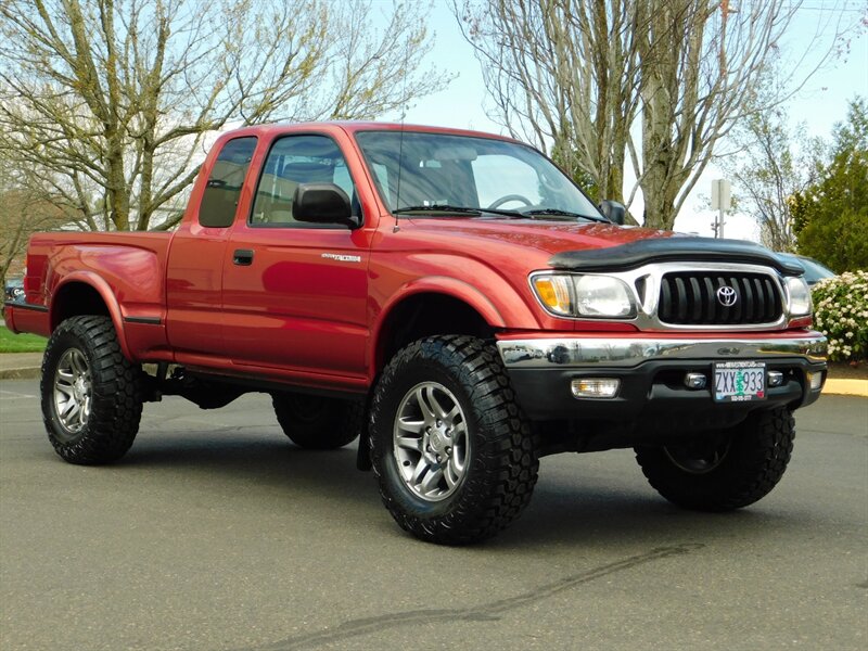 2003 Toyota Tacoma SR5 4X4  5-SPEED MANUAL/1-OWNER/ 69K MILES/ LIFTED   - Photo 2 - Portland, OR 97217
