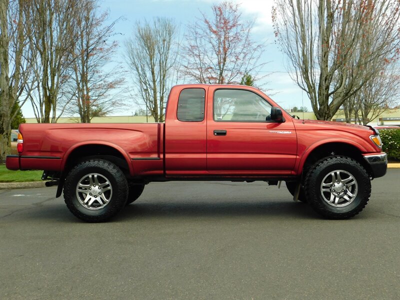 2003 Toyota Tacoma SR5 4X4  5-SPEED MANUAL/1-OWNER/ 69K MILES/ LIFTED   - Photo 4 - Portland, OR 97217