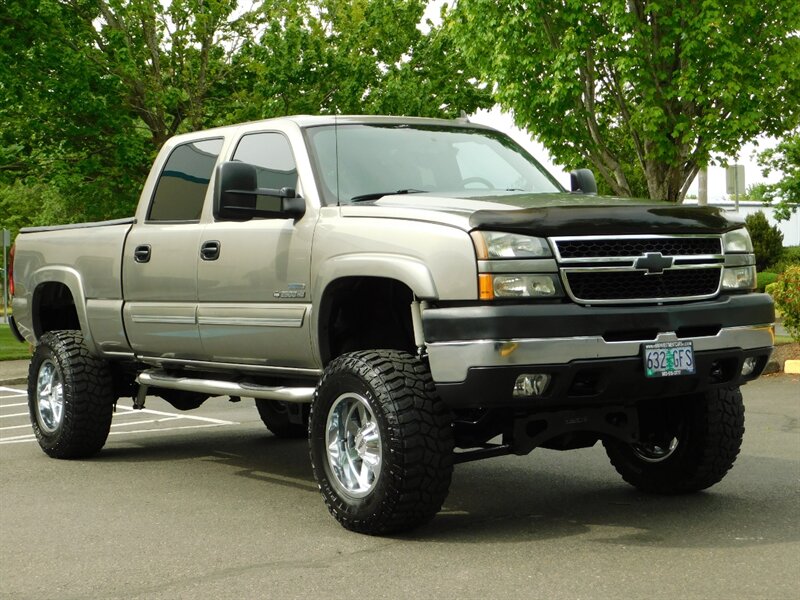 2006 Chevrolet Silverado 2500 LT Crew Cab 4X4 6.6L DURAMAX DIESEL / LBZ / LIFTED   - Photo 2 - Portland, OR 97217