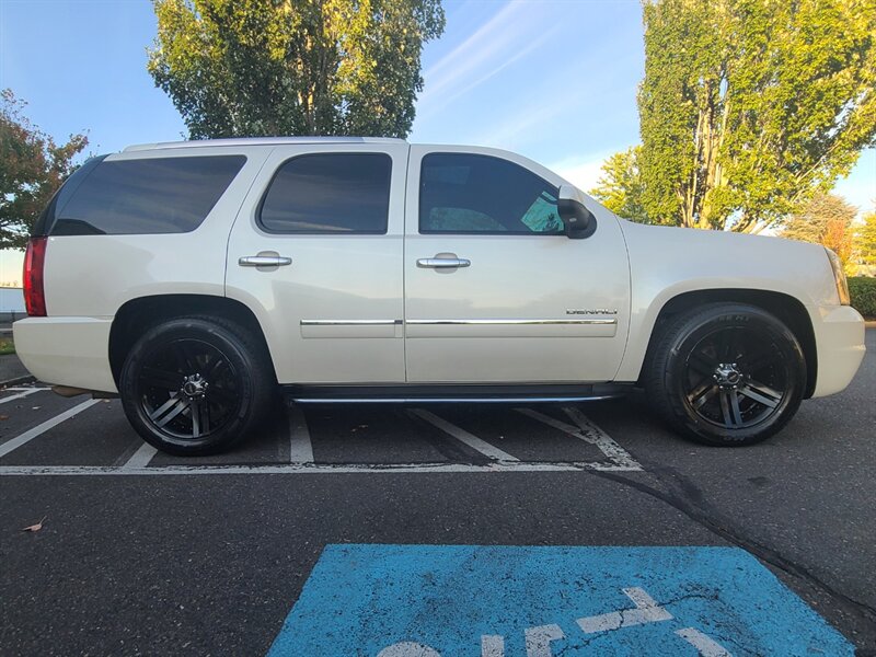 2010 GMC Yukon Denali 6.2L V8 AWD / DVD Navi / 3RD Seat / Leather  / 7-passenger / Custom Wheels / New Tires - Photo 4 - Portland, OR 97217