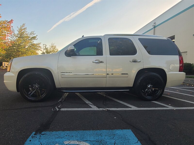 2010 GMC Yukon Denali 6.2L V8 AWD / DVD Navi / 3RD Seat / Leather  / 7-passenger / Custom Wheels / New Tires - Photo 3 - Portland, OR 97217