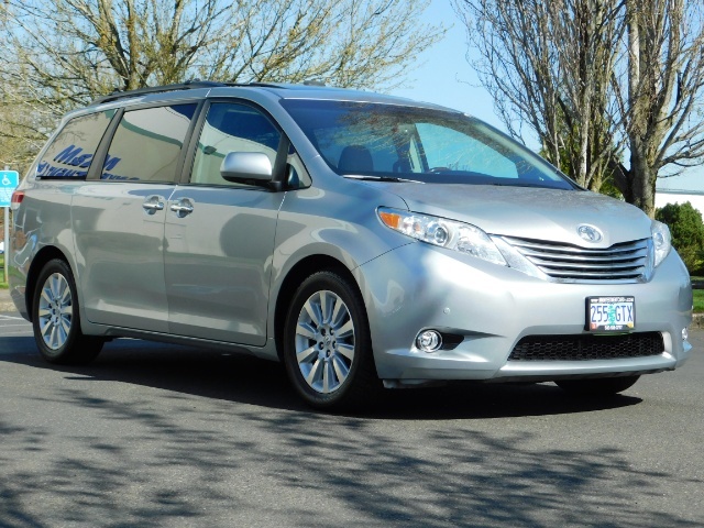 2011 Toyota Sienna Limited 7-Passenger / MiniVan / Navigation / DVD   - Photo 2 - Portland, OR 97217