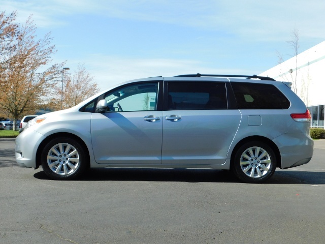 2011 Toyota Sienna Limited 7-Passenger / MiniVan / Navigation / DVD   - Photo 3 - Portland, OR 97217