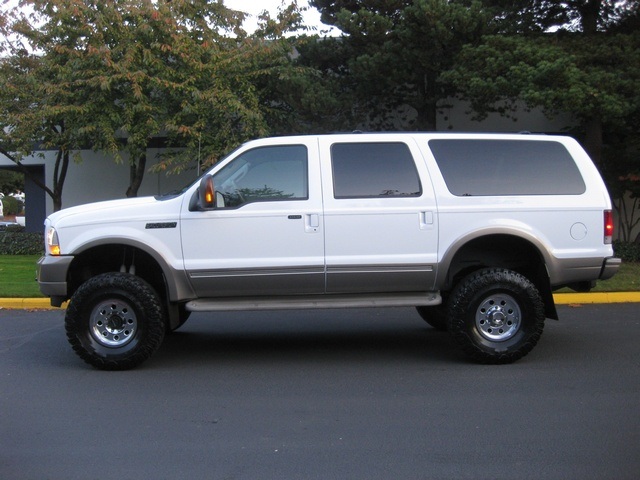 2004 Ford Excursion DIESEL/ 1-OWNER/ 52K MILES/ LIFTED LIFTED   - Photo 2 - Portland, OR 97217