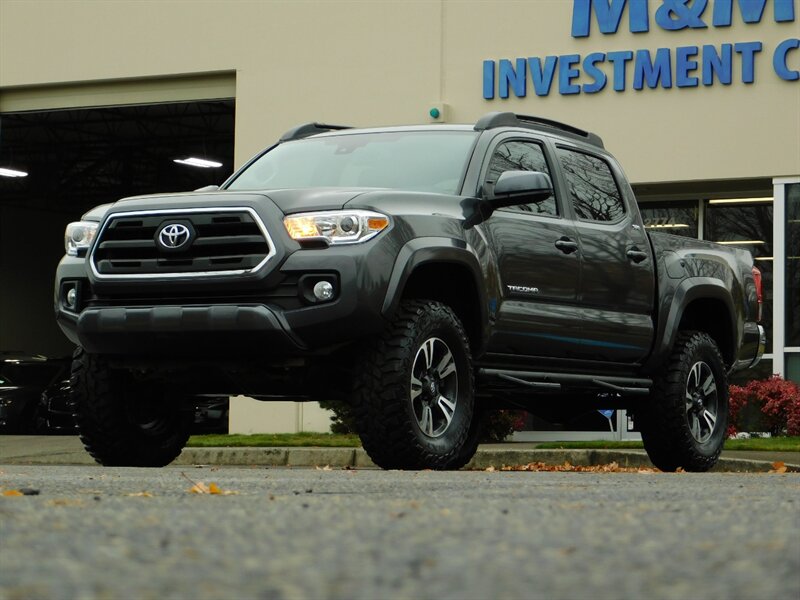 2019 Toyota Tacoma SR5 V6 Double Cab 4X4 / 1-Owner / LIFTED LIFTED   - Photo 43 - Portland, OR 97217