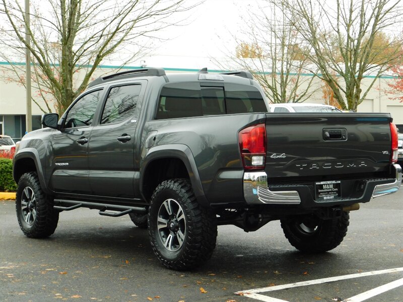 2019 Toyota Tacoma SR5 V6 Double Cab 4X4 / 1-Owner / LIFTED LIFTED   - Photo 7 - Portland, OR 97217