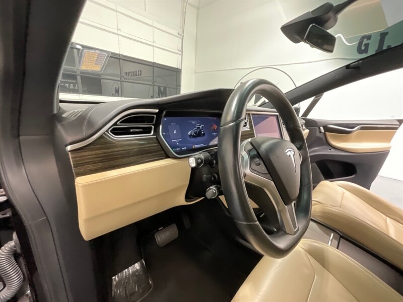 2016 Tesla Model X 75D Sport Utility AWD / 7-Passenger / 42,000 MILES  / AUTOPILOT - Photo 43 - Gladstone, OR 97027