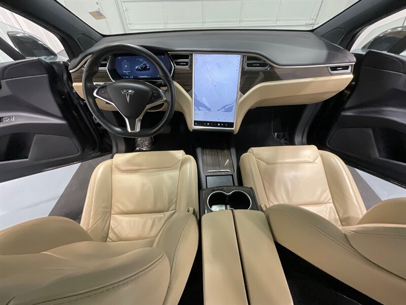 2016 Tesla Model X 75D Sport Utility AWD / 7-Passenger / 42,000 MILES  / AUTOPILOT - Photo 49 - Gladstone, OR 97027