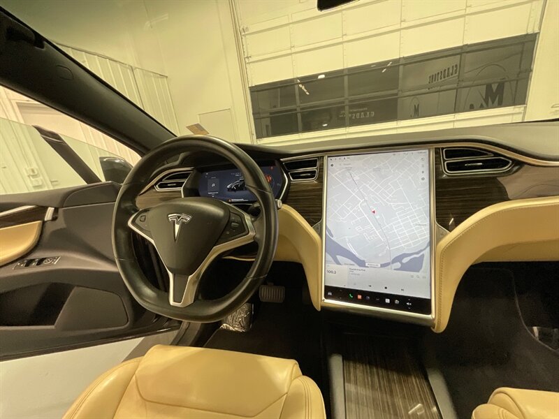 2016 Tesla Model X 75D Sport Utility AWD / 7-Passenger / 42,000 MILES  / AUTOPILOT - Photo 21 - Gladstone, OR 97027