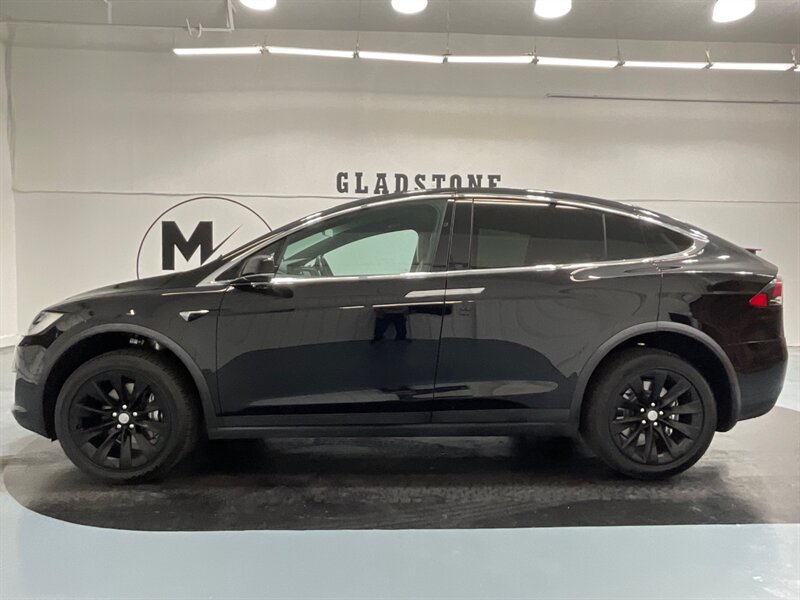 2016 Tesla Model X 75D Sport Utility AWD / 7-Passenger / 42,000 MILES  / AUTOPILOT - Photo 3 - Gladstone, OR 97027