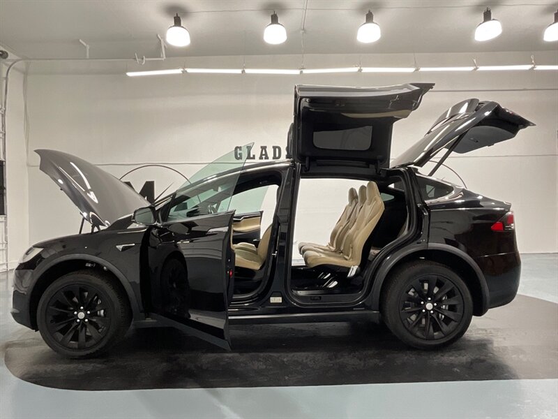 2016 Tesla Model X 75D Sport Utility AWD / 7-Passenger / 42,000 MILES  / AUTOPILOT - Photo 10 - Gladstone, OR 97027