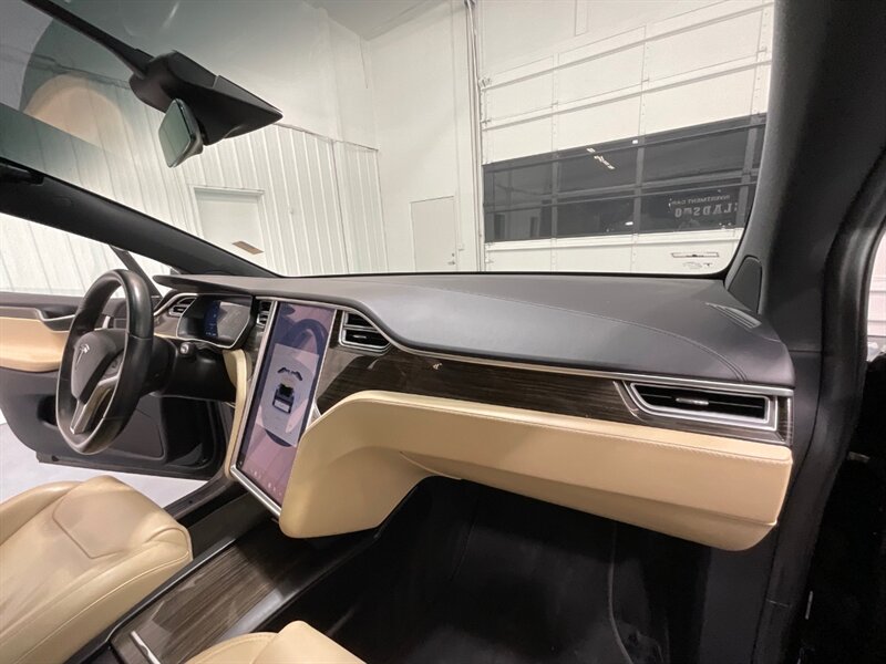2016 Tesla Model X 75D Sport Utility AWD / 7-Passenger / 42,000 MILES  / AUTOPILOT - Photo 42 - Gladstone, OR 97027