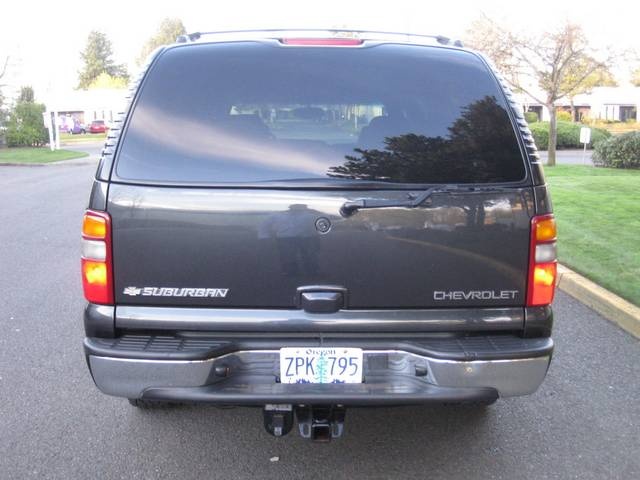 2003 Chevrolet Suburban 1500   - Photo 4 - Portland, OR 97217