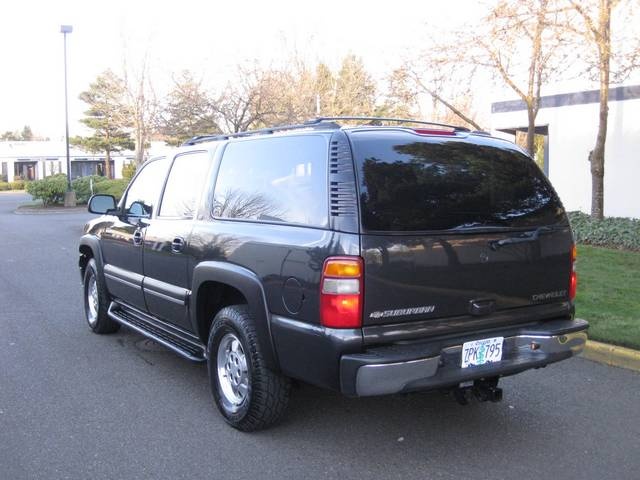 2003 Chevrolet Suburban 1500   - Photo 3 - Portland, OR 97217