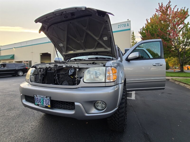 2002 Toyota Sequoia Limited 4X4 / 8-Seats / New Timing Belt / LIFTED  / LEATHER / Sun Roof / NEW TIRES / Low Miles - Photo 25 - Portland, OR 97217