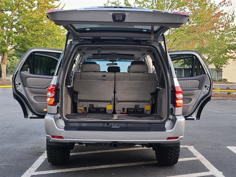 2002 Toyota Sequoia Limited 4X4 / 8-Seats / New Timing Belt / LIFTED  / LEATHER / Sun Roof / NEW TIRES / Low Miles - Photo 22 - Portland, OR 97217