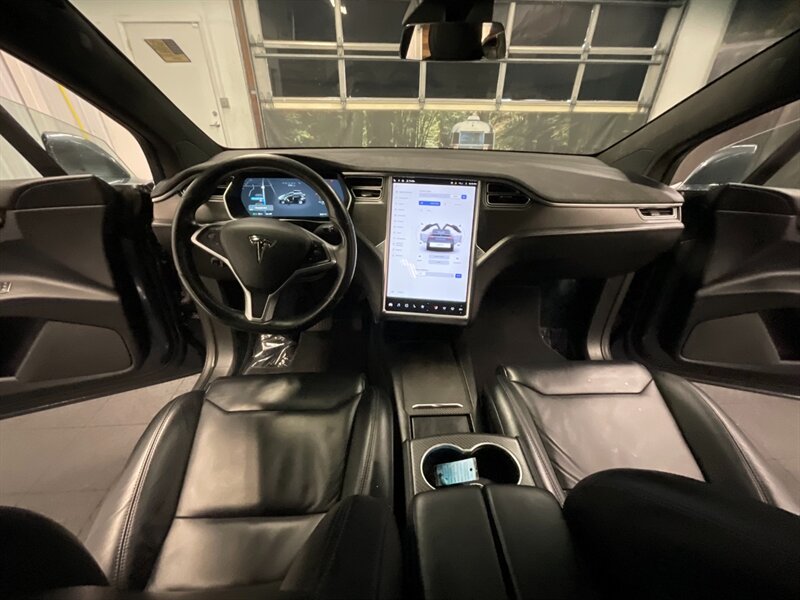 2017 Tesla Model X 75D AWD / Leather /1-OWNER/ NEW TIRES/ 28,000 MILE  Heated Leather / Navi / BEAUTIFUL CONDITION - Photo 35 - Gladstone, OR 97027