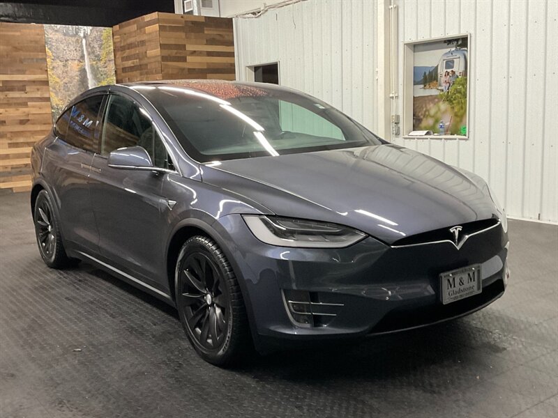 2017 Tesla Model X 75D AWD / Leather /1-OWNER/ NEW TIRES/ 28,000 MILE  Heated Leather / Navi / BEAUTIFUL CONDITION - Photo 2 - Gladstone, OR 97027