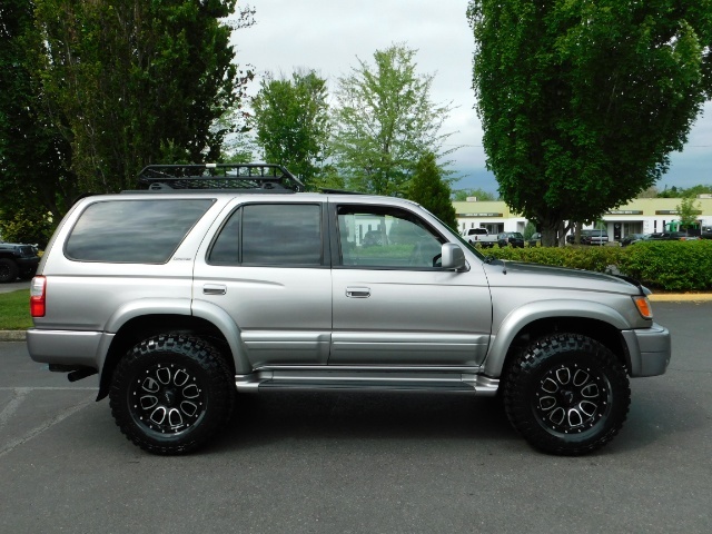 2002 Toyota 4Runner Limited Leather / Sunroof / TIMING BELT / 1 OWNER   - Photo 4 - Portland, OR 97217