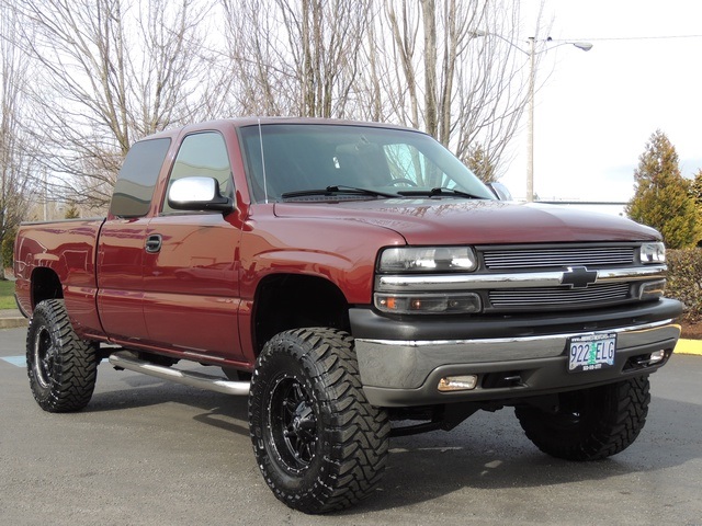 2001 Chevrolet Silverado 1500 LS / 4X4 / 4-Door Extended Cab/ LIFTED LIFTED   - Photo 2 - Portland, OR 97217
