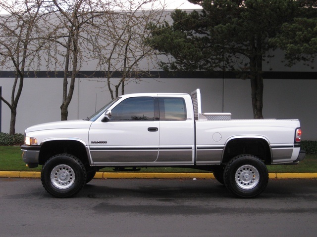 1996 Dodge Ram 1500 Laramie SLT   - Photo 2 - Portland, OR 97217
