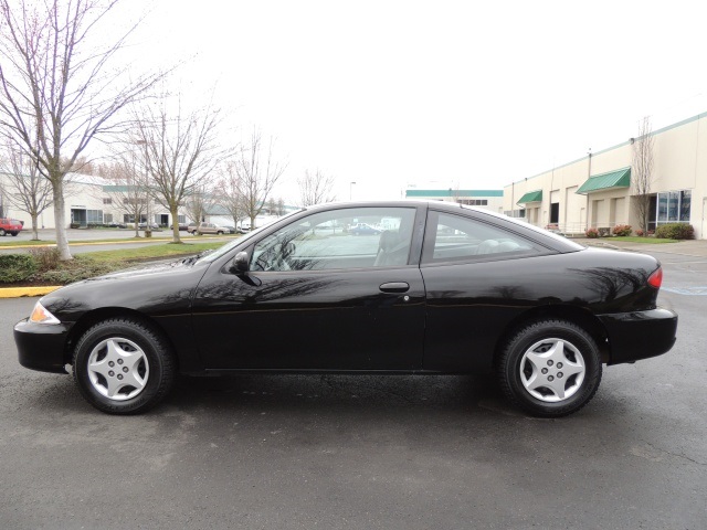 2000 Chevrolet Cavalier Coupe 2-Dr / 4-Cylinder / Automatic / 1-OWNER   - Photo 3 - Portland, OR 97217