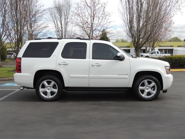 2008 Chevrolet Tahoe LTZ / 4WD/ Navigation / Sunroof / Captain Chairs   - Photo 4 - Portland, OR 97217