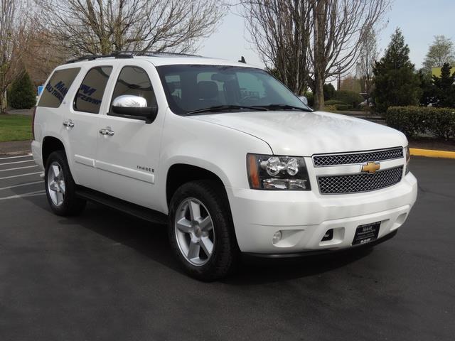 2008 Chevrolet Tahoe LTZ / 4WD/ Navigation / Sunroof / Captain Chairs   - Photo 2 - Portland, OR 97217