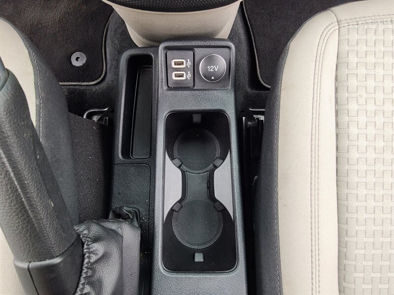 2020 Ford Transit Connect XLT / Passenger Minivan / 1-Owner / Top Shape / 6-Seater / Navigation / Back-Up Cam / Blind Spot Monitors / Lane Keep System / Collision Warning - Photo 41 - Portland, OR 97217