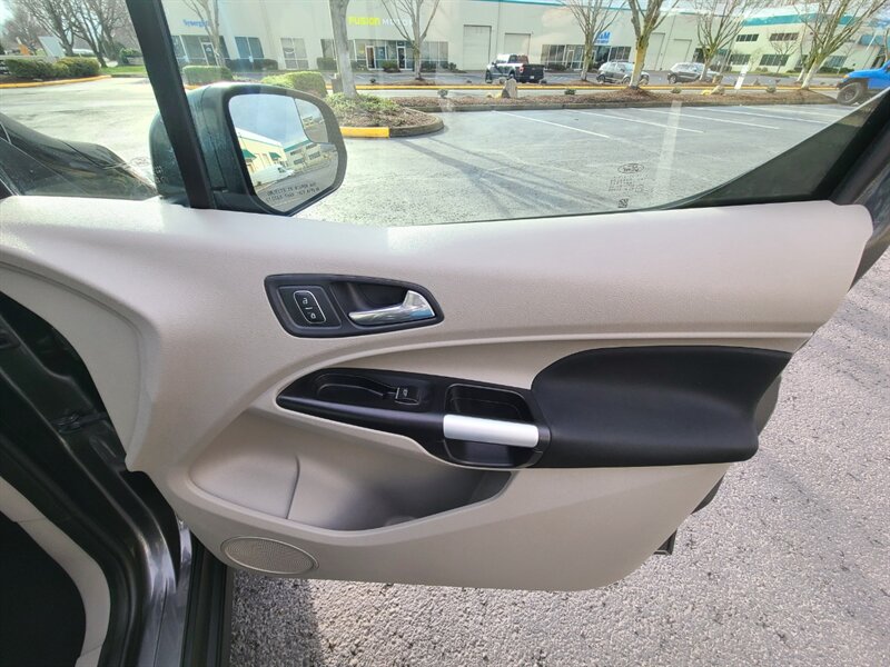 2020 Ford Transit Connect XLT / Passenger Minivan / 1-Owner / Top Shape / 6-Seater / Navigation / Back-Up Cam / Blind Spot Monitors / Lane Keep System / Collision Warning - Photo 50 - Portland, OR 97217