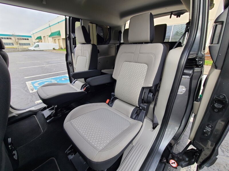 2020 Ford Transit Connect XLT / Passenger Minivan / 1-Owner / Top Shape / 6-Seater / Navigation / Back-Up Cam / Blind Spot Monitors / Lane Keep System / Collision Warning - Photo 14 - Portland, OR 97217