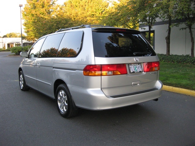 2003 Honda Odyssey EX-L w/Navi/DVD/ Leather/ Power Sliding Doors   - Photo 3 - Portland, OR 97217