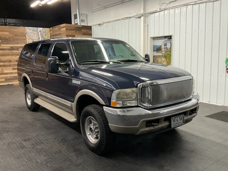 2000 Ford Excursion Limited Sport Utility 4X4 / 6.8L V10 / Leather   - Photo 2 - Gladstone, OR 97027