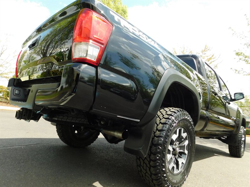 2017 Toyota Tacoma TRD Off-Road 4X4 CRAWL CONTROL / Long Bed / LIFTED   - Photo 12 - Portland, OR 97217