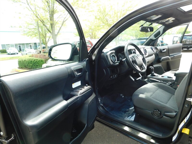 2017 Toyota Tacoma TRD Off-Road 4X4 CRAWL CONTROL / Long Bed / LIFTED   - Photo 13 - Portland, OR 97217