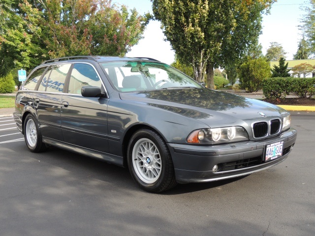 2001 BMW 525 iT Wagon 4-Door / 6-cyl / Automatic / Loaded   - Photo 2 - Portland, OR 97217