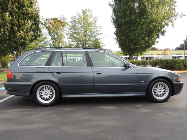 2001 BMW 525 iT Wagon 4-Door / 6-cyl / Automatic / Loaded   - Photo 4 - Portland, OR 97217