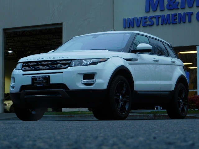 2015 Land Rover Range Rover Evoque Pure Premium / Pano Roof / Leather / Navi / Heated   - Photo 1 - Portland, OR 97217