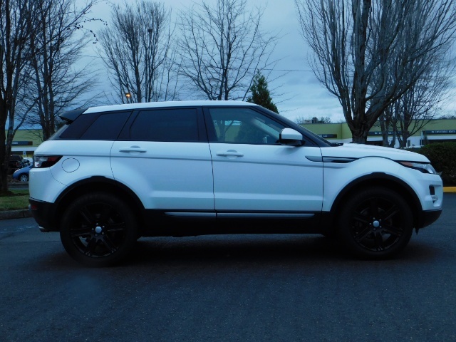 2015 Land Rover Range Rover Evoque Pure Premium / Pano Roof / Leather / Navi / Heated   - Photo 4 - Portland, OR 97217