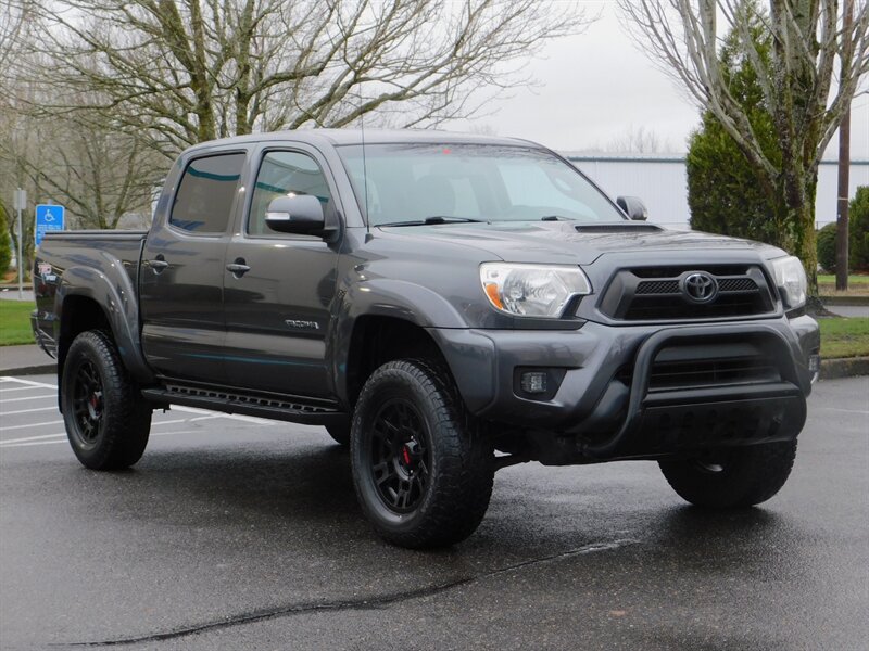 2013 Toyota Tacoma DOUBLE CAB 4X4 / TRD PKG with TRD WHEELS /  BACKUP CAMERA / LOW MILES / EXCELLENT CONDITION - Photo 2 - Portland, OR 97217