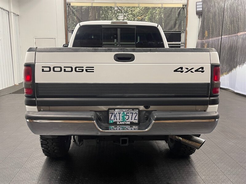 2001 Dodge Ram 2500 SLT 4dr 4X4 / 5.9L C   - Photo 6 - Gladstone, OR 97027