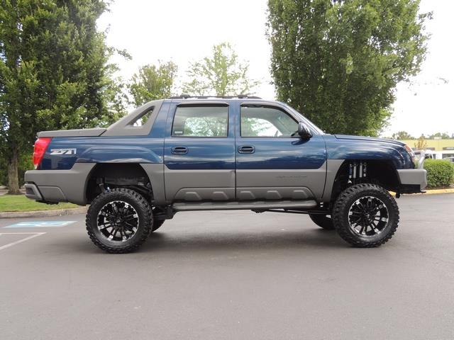 2002 Chevrolet Avalanche 1500 / 4X4 / Leather / Sunroof / LIFTED LIFTED   - Photo 4 - Portland, OR 97217