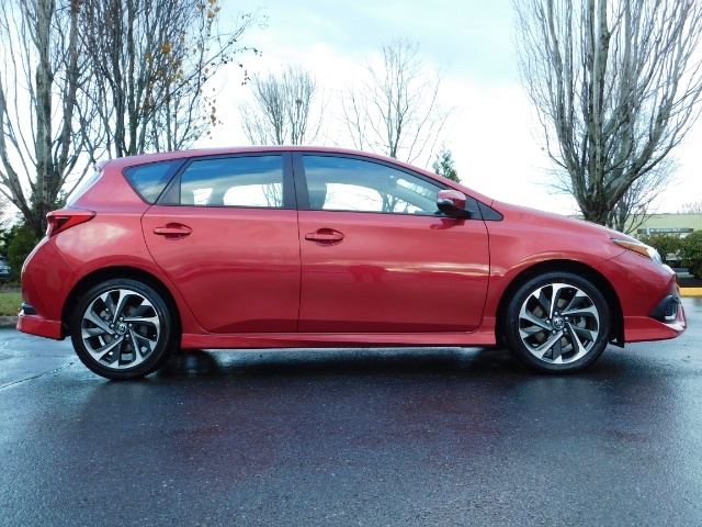 2017 Toyota Corolla IM / HatchBack / 6-Speed Manual / 1-Owner LOW MILE   - Photo 4 - Portland, OR 97217