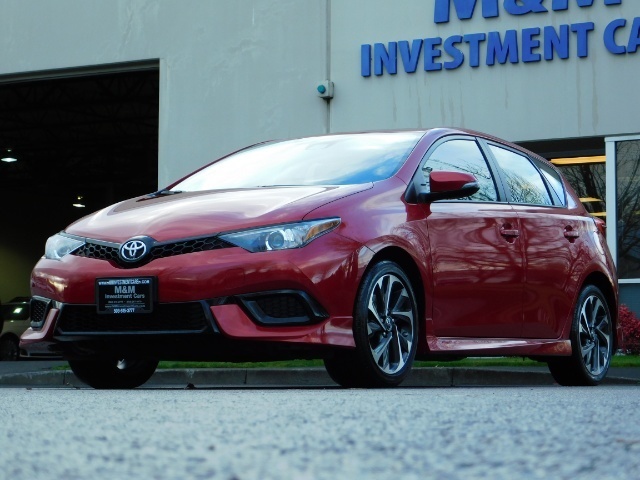 2017 Toyota Corolla IM / HatchBack / 6-Speed Manual / 1-Owner LOW MILE   - Photo 1 - Portland, OR 97217