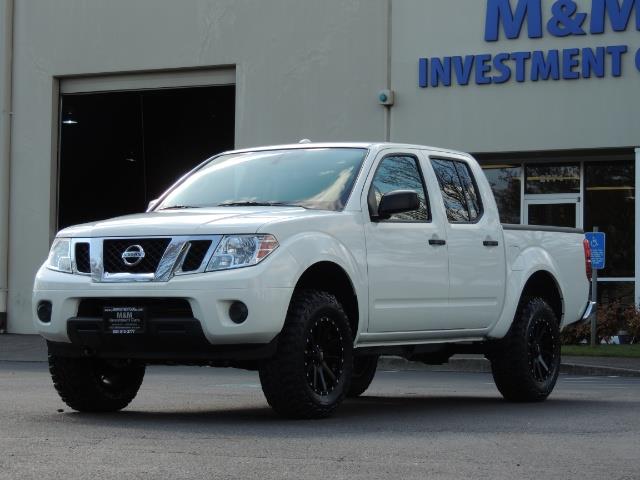 2016 Nissan Frontier SV / 4X4 / Crew Cab / 6Cyl / LIFTED LIFTED   - Photo 1 - Portland, OR 97217