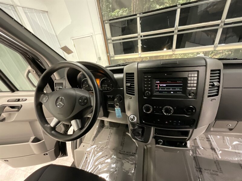 2016 Mercedes-Benz Sprinter Crew 2500 Cargo 4X4 / 3.0L DIESEL / HIGHROOF  / 4X4 CARGO VAN w. 6-Passenger / Removable Seats / RUST FREE / Backup Camera / Excel Cond - Photo 19 - Gladstone, OR 97027